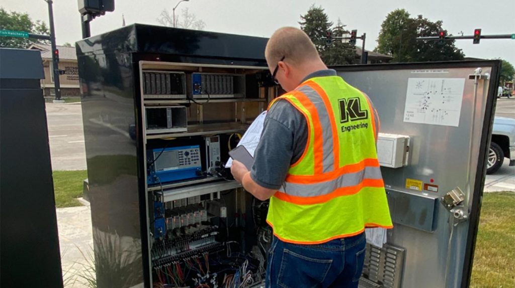 KL employee working on a lighting project