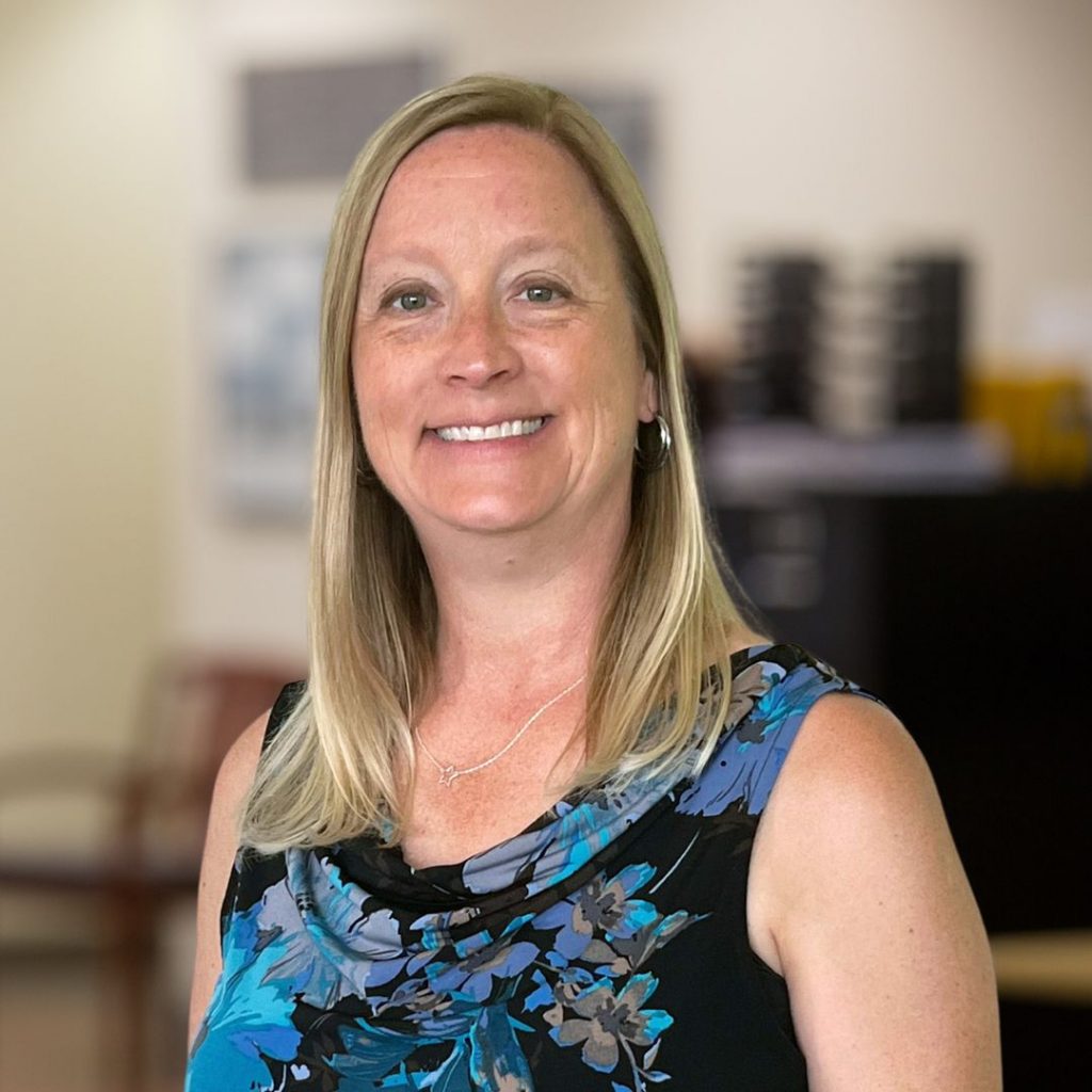 Headshot of Suzy Schleeper