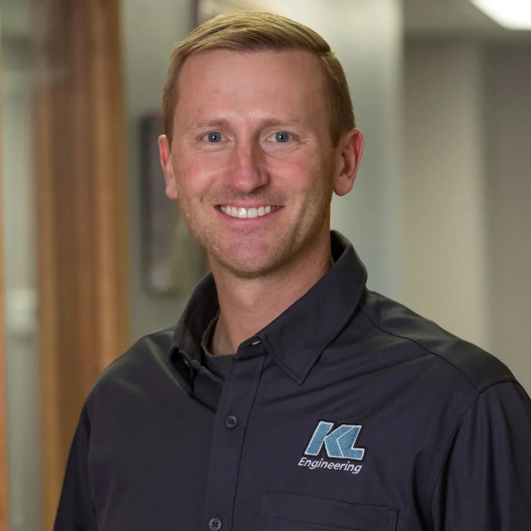 Headshot of Ryan Umentum